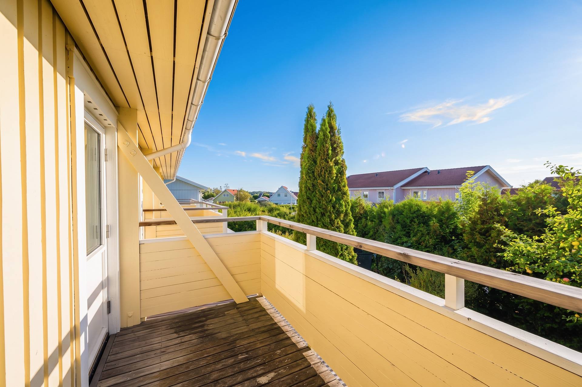 5 rum Radhus på Berberisvägen 51 Upplands-Bro - Rosenängen Upplands-Bro kommun - bild 21