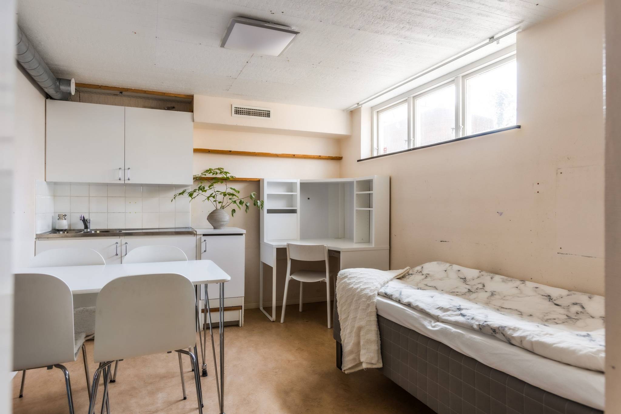 17 rum Villa på Kullavägen 34 Tostared Marks kommun - bild 31
