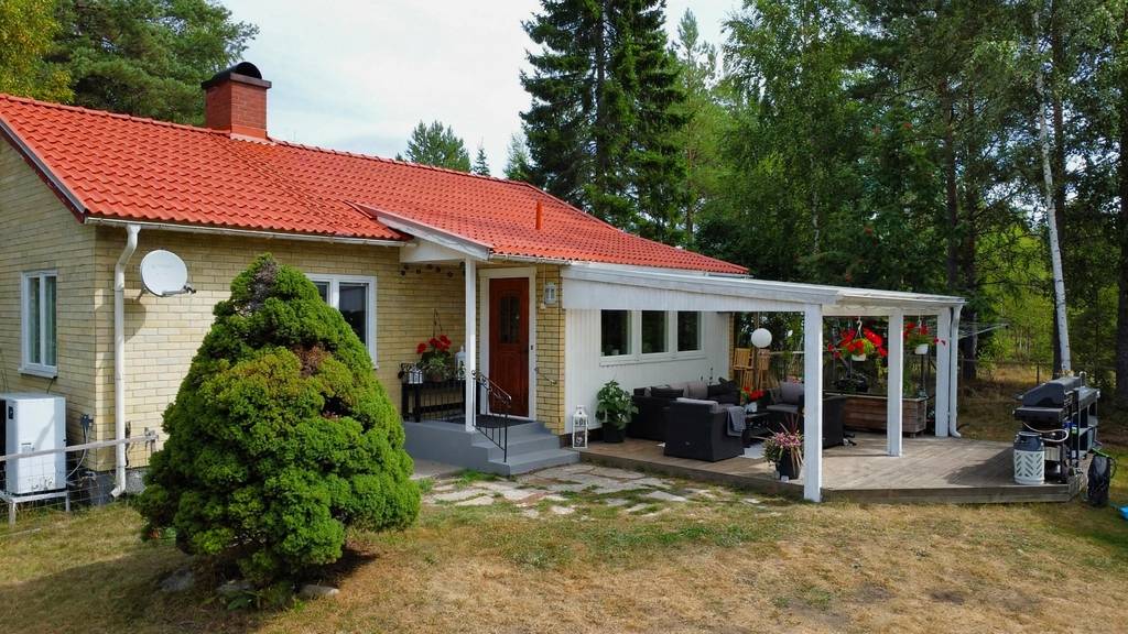 Rönneshytta, Askersunds kommun