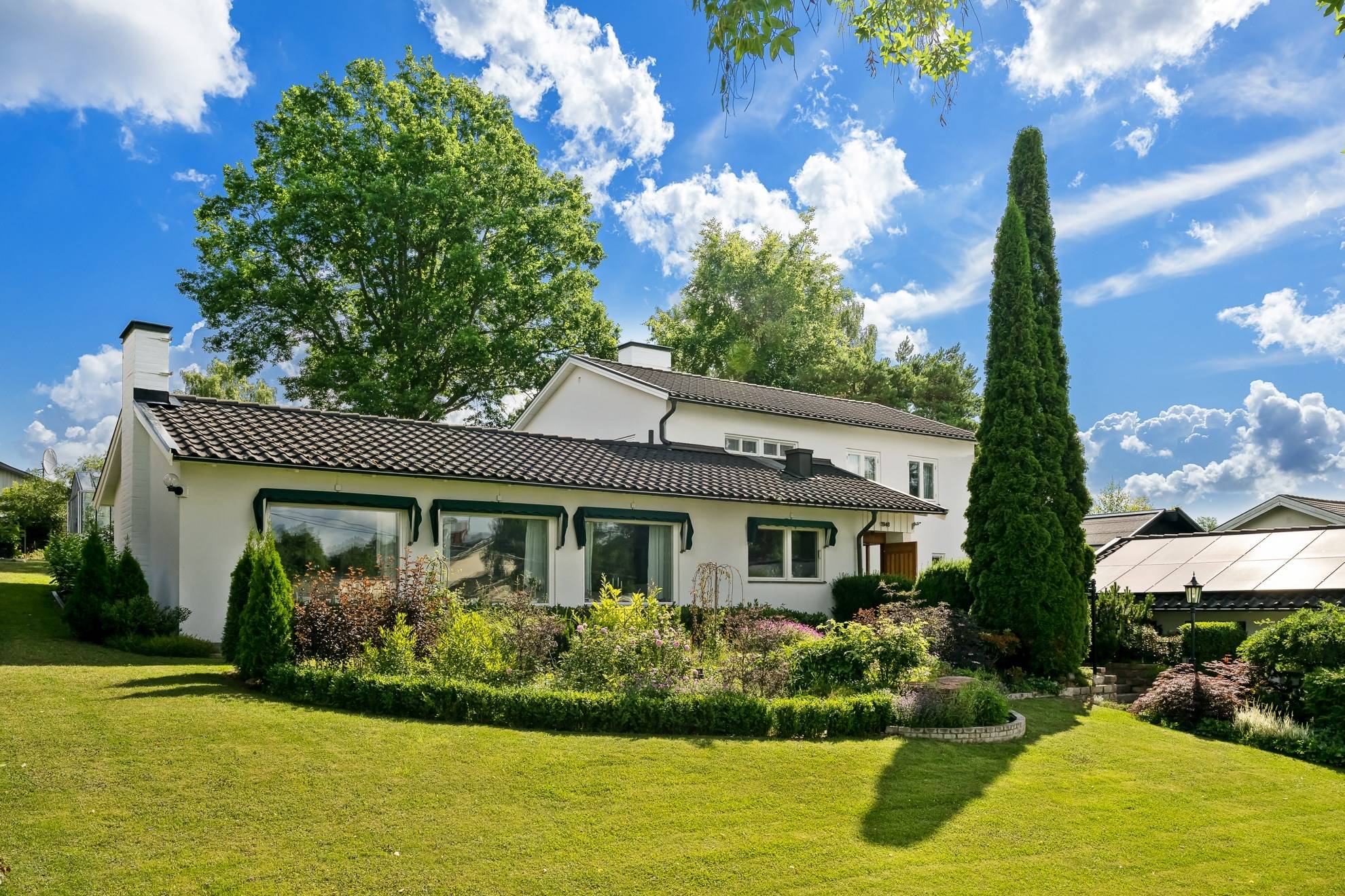 7 rum Villa på Vallarevägen 28 Näsbypark Täby kommun - bild 1