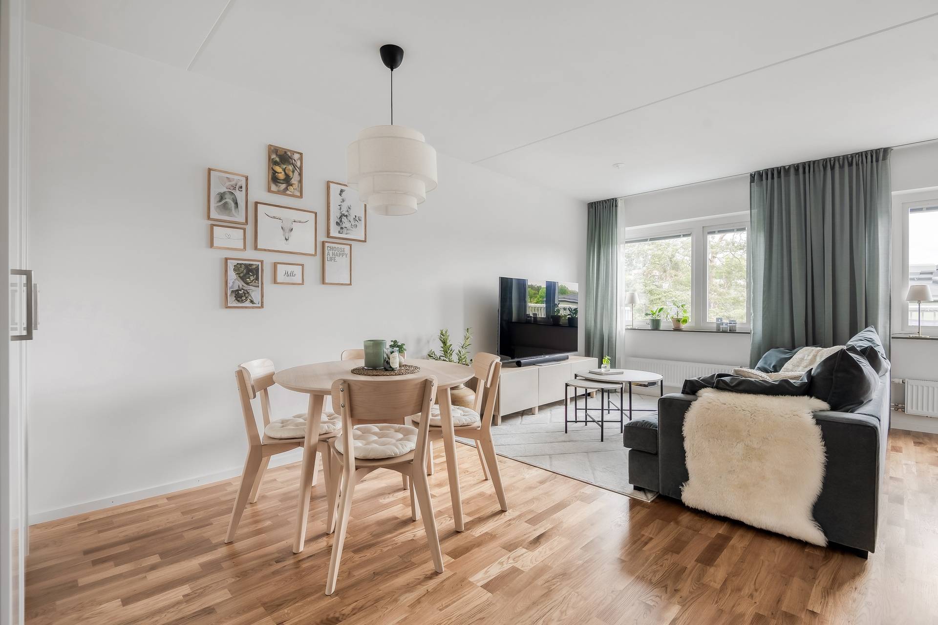 3 rum Lägenhet på Drivbänksvägen 13B, Vån 3 (B-1303) Hässelby Norra Villastad Stockholms kommun - bild 2