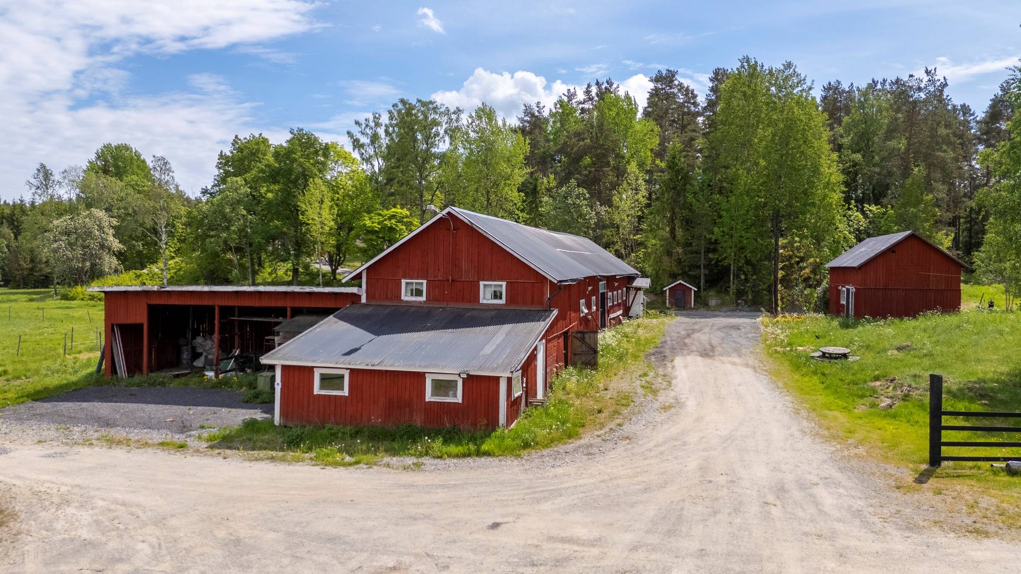 gård/skog på Lövstaholmsvägen 37 Lövstaholm, Runsten Village, Nynäshamns kommun - bild 5