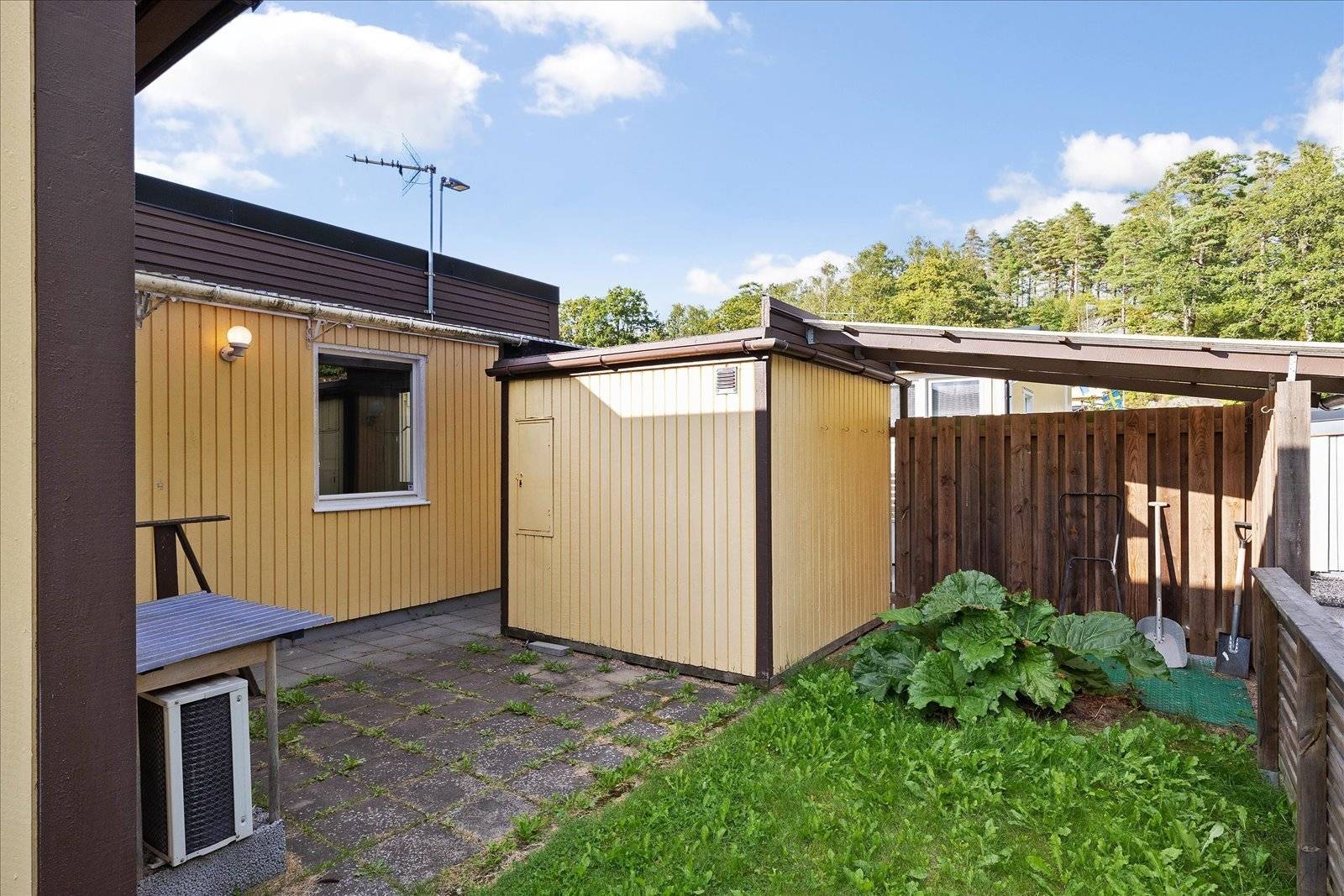 2 rum Radhus på Skridskogatan 9 Fasseröd Uddevalla kommun - bild 21