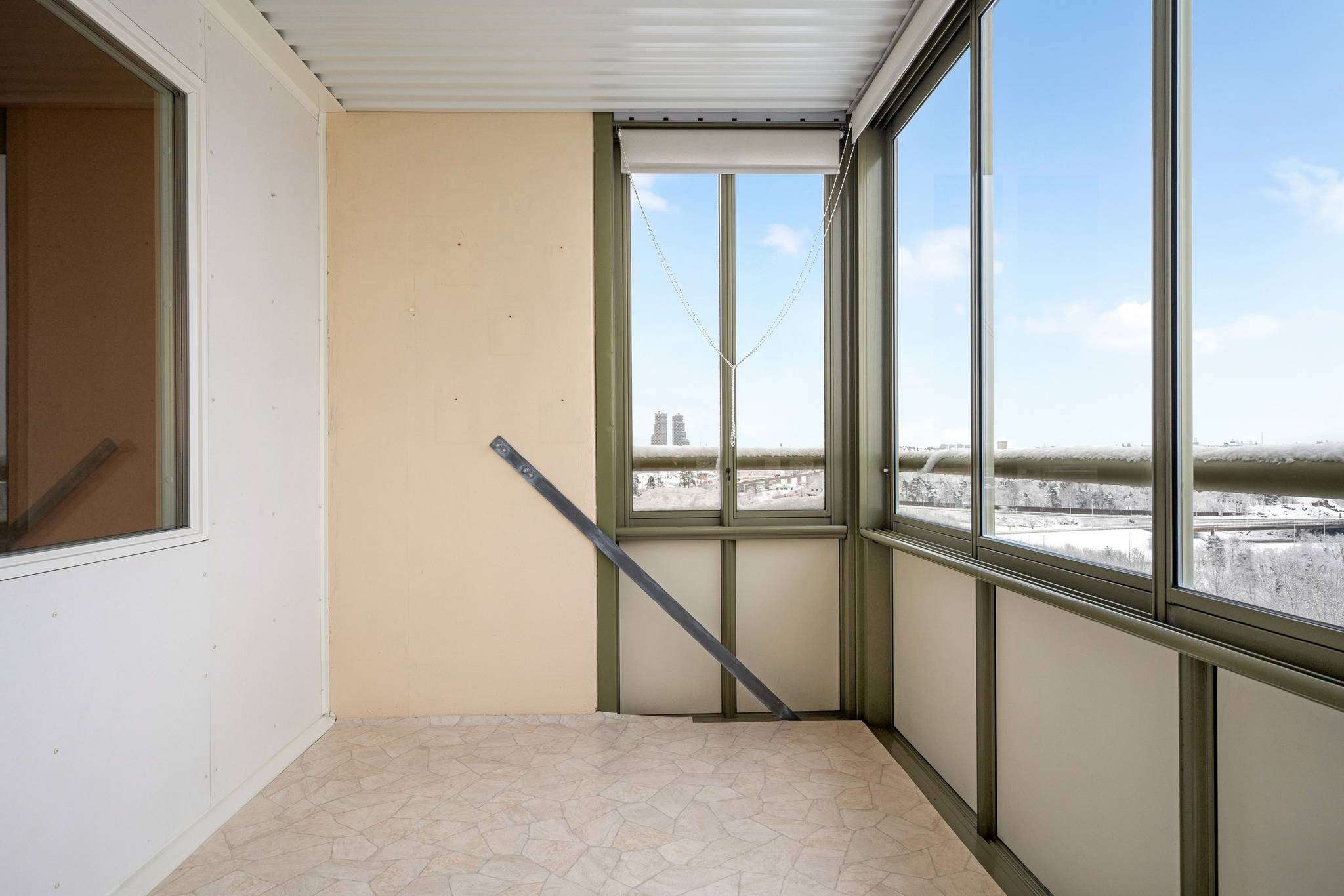 2 rum Lägenhet på Johan Enbergs väg 7, vån 7 Västra Skogen Solna kommun - bild 4