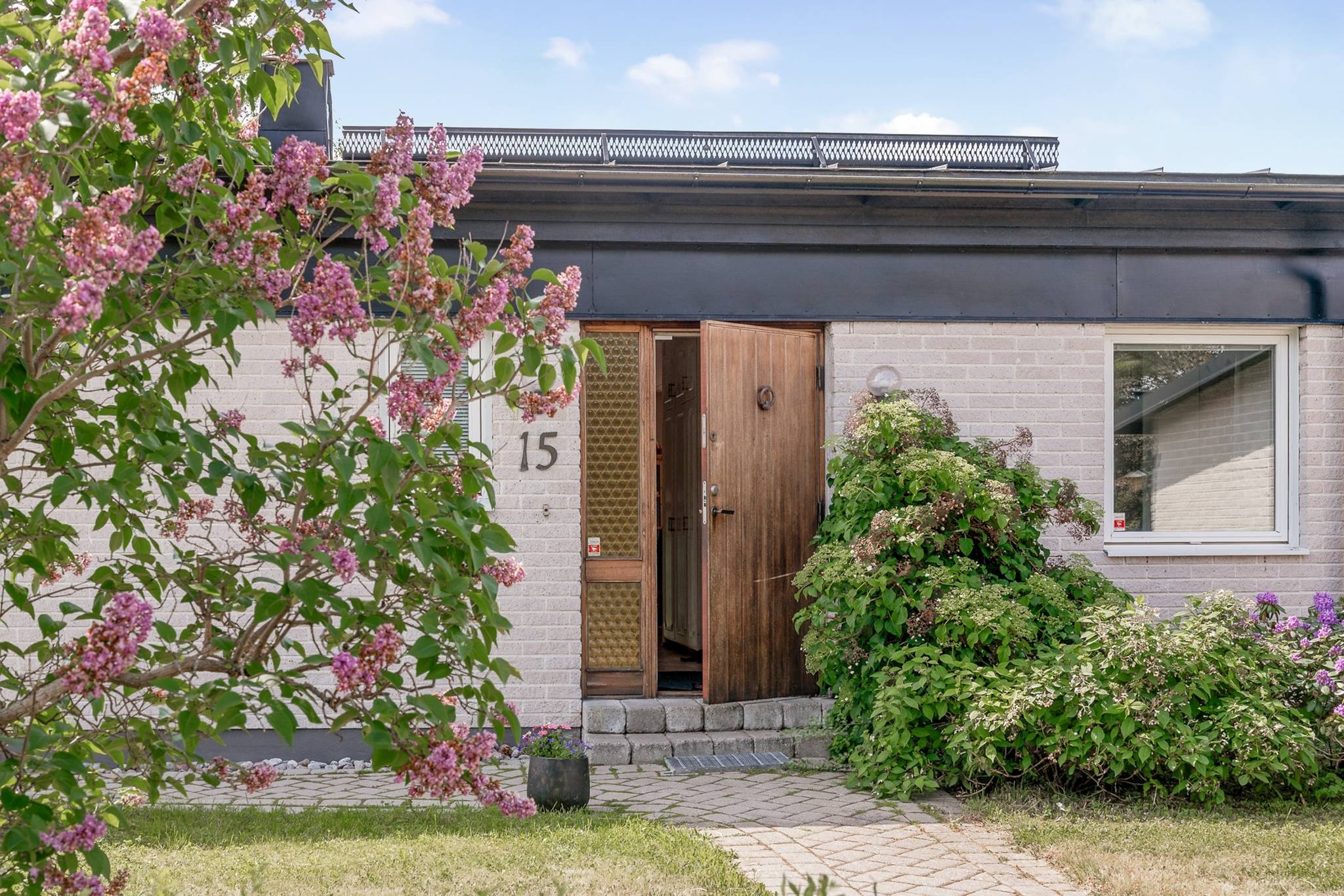 6 rum villa på Möjavägen 15 Krokhöjden, Nacka kommun - bild 1