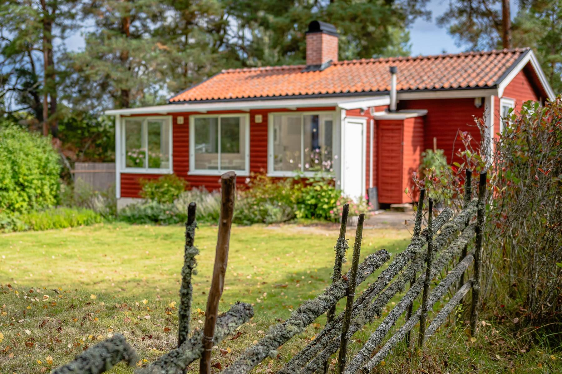 2 rum vinterbonat fritidshus på Krikvägen 6 Gnesta, Gnesta kommun - bild 1