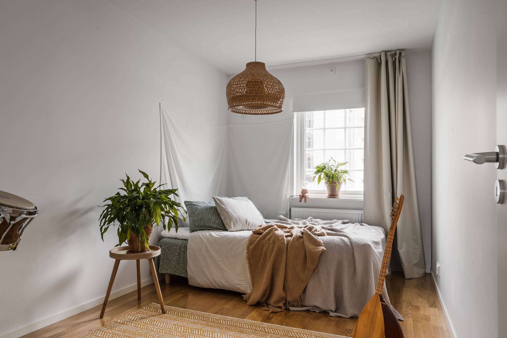 6 rum Radhus på Ulsavilagatan 27A Norra Ormesta Örebro kommun - bild 29
