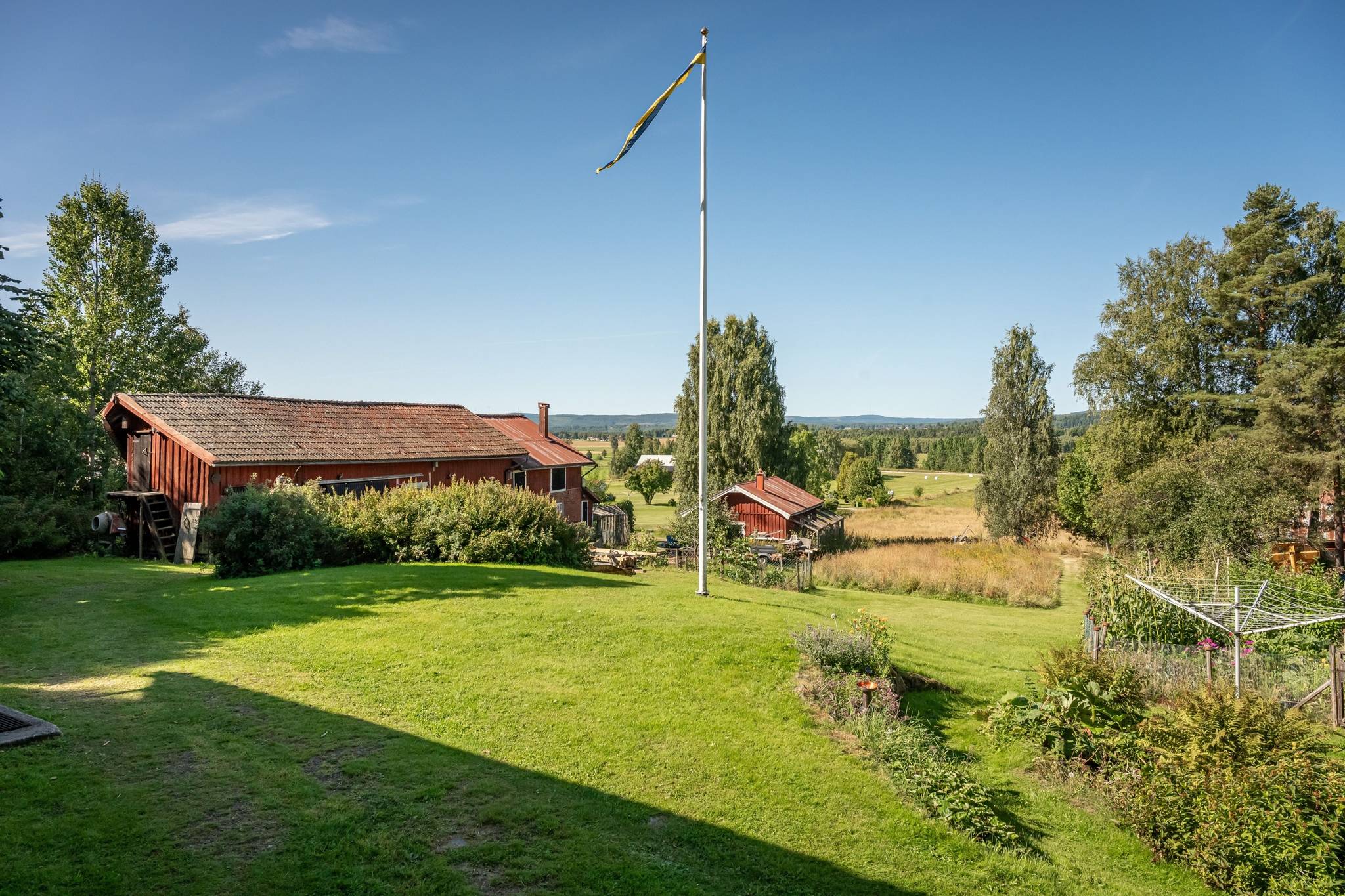 9 rum Gård med jordbruk på Gjutaregården 27 Sunne kommun - bild 5
