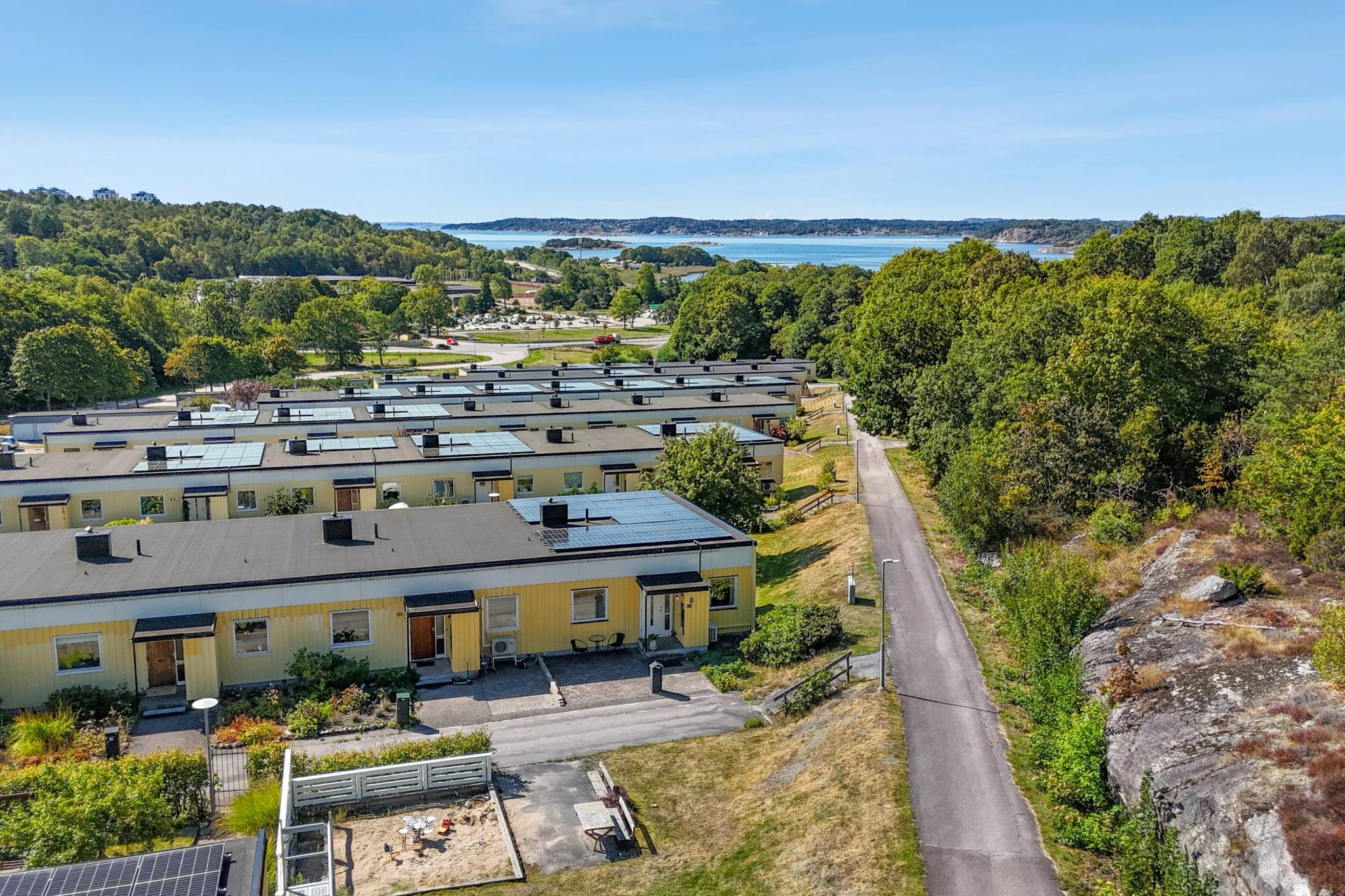 6 rum Radhus på Gråkullevägen 95 Centralt Stenungsunds kommun - bild 34