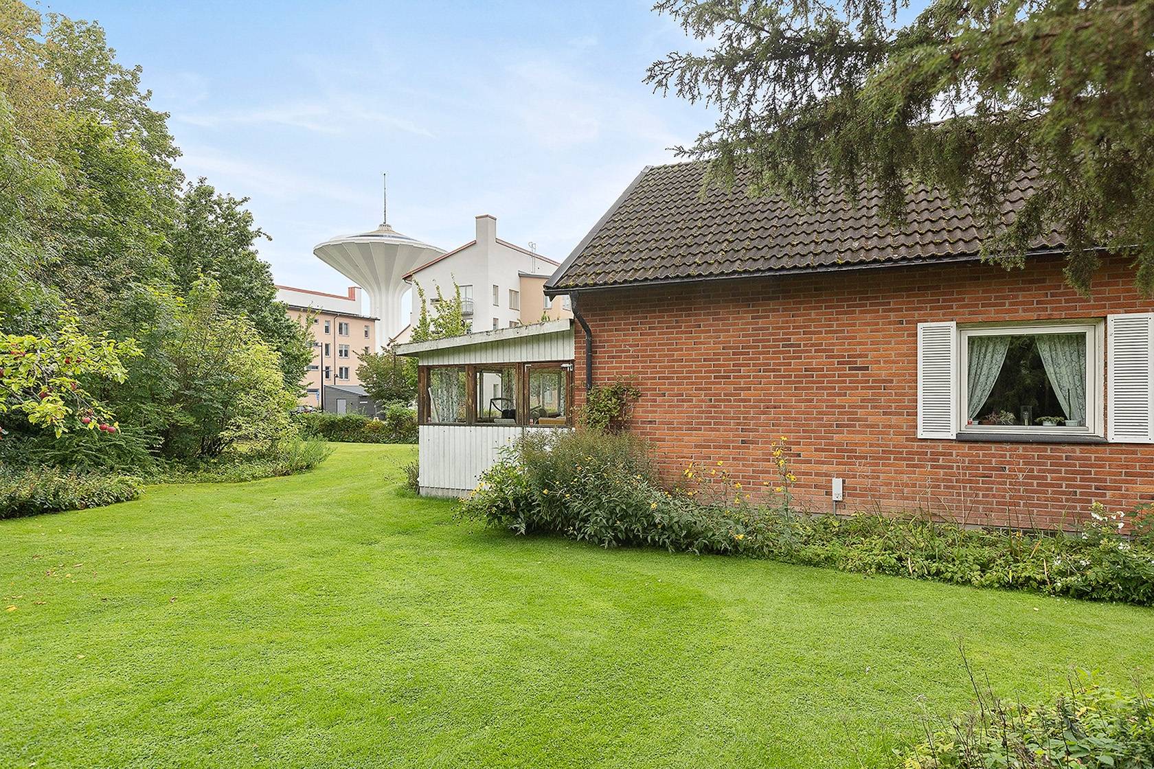 4 rum Villa på Längbrogatan 54 Örebro kommun - bild 26