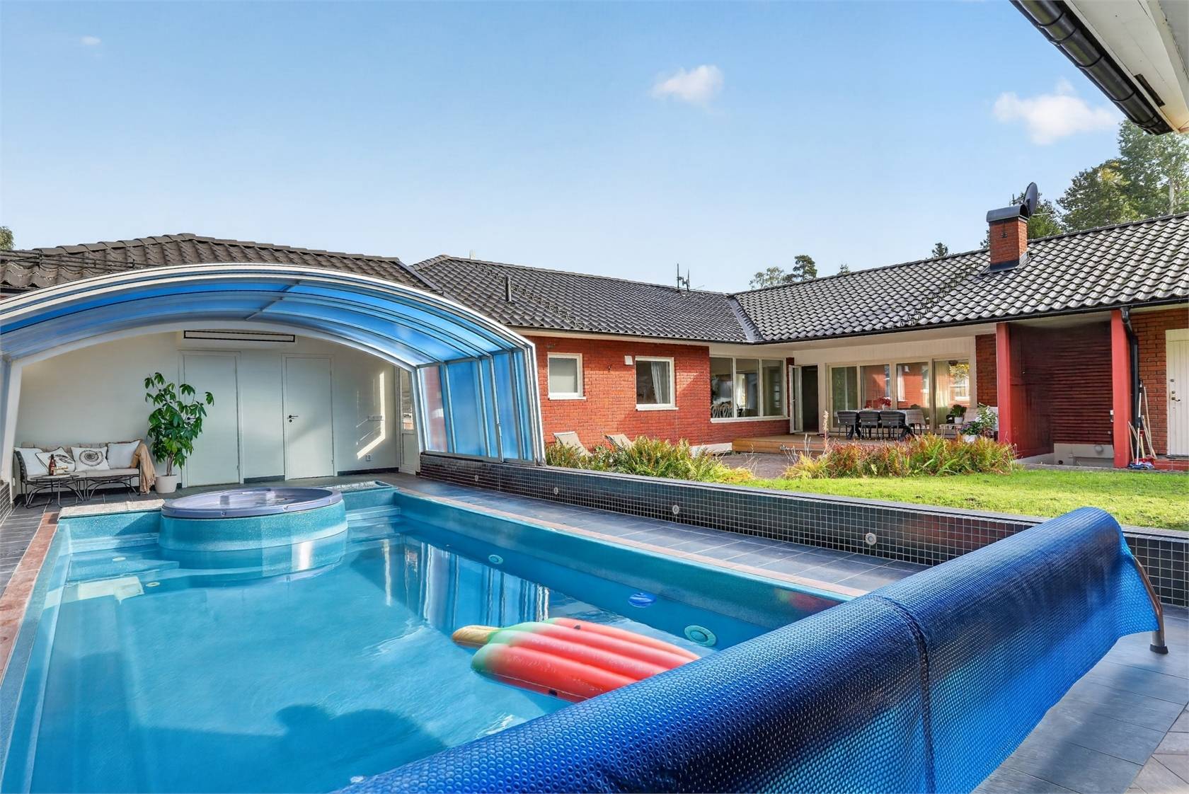 7 rum villa på Ågärdevägen 28 Mariekäll, Södertälje kommun - bild 2