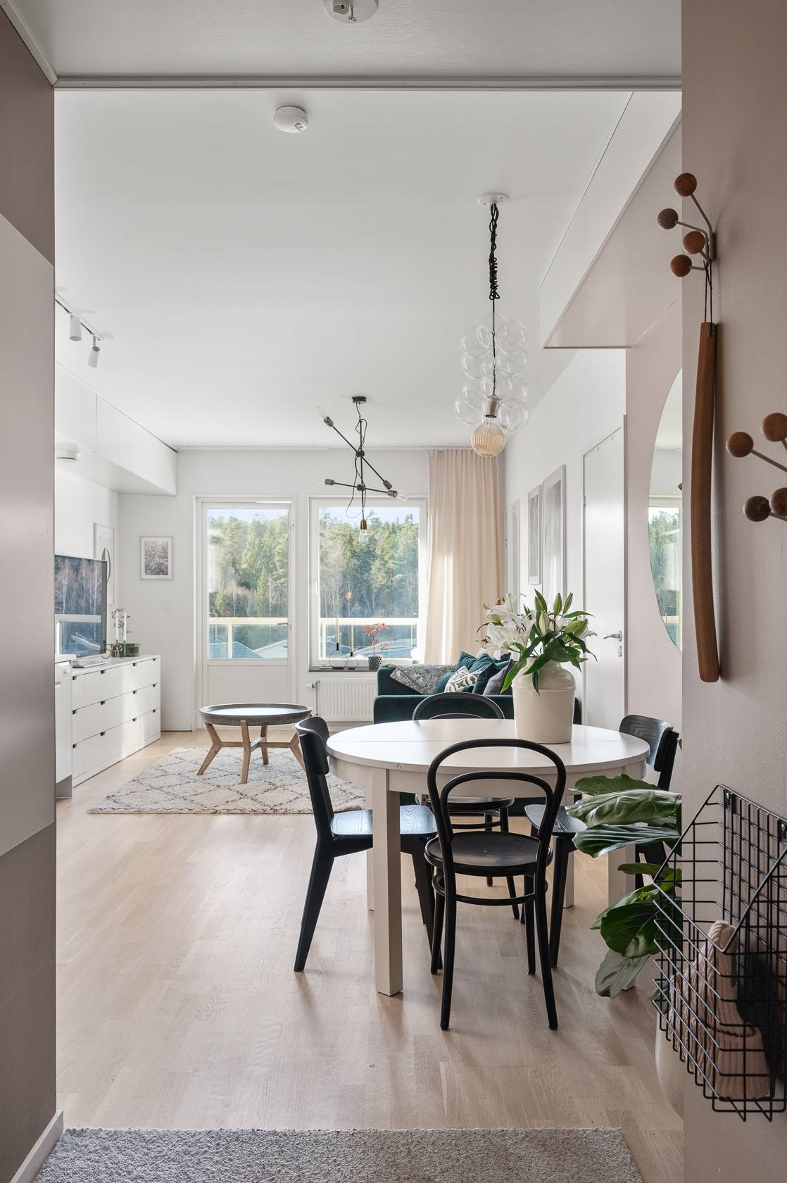 2 rum lägenhet på Hägerneholmsvägen 6A 3tr Hägerneholm, Arninge-ullna, Täby kommun - bild 2