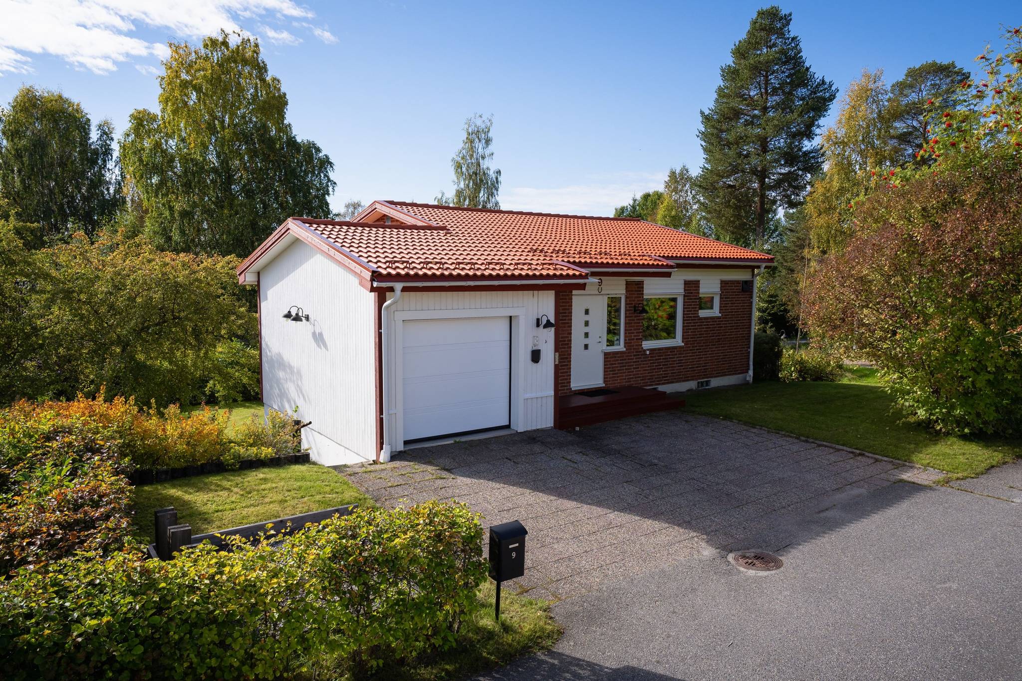 5 rum villa på Takdroppsgatan 9 Morö Backe, Skellefteå kommun - bild 1