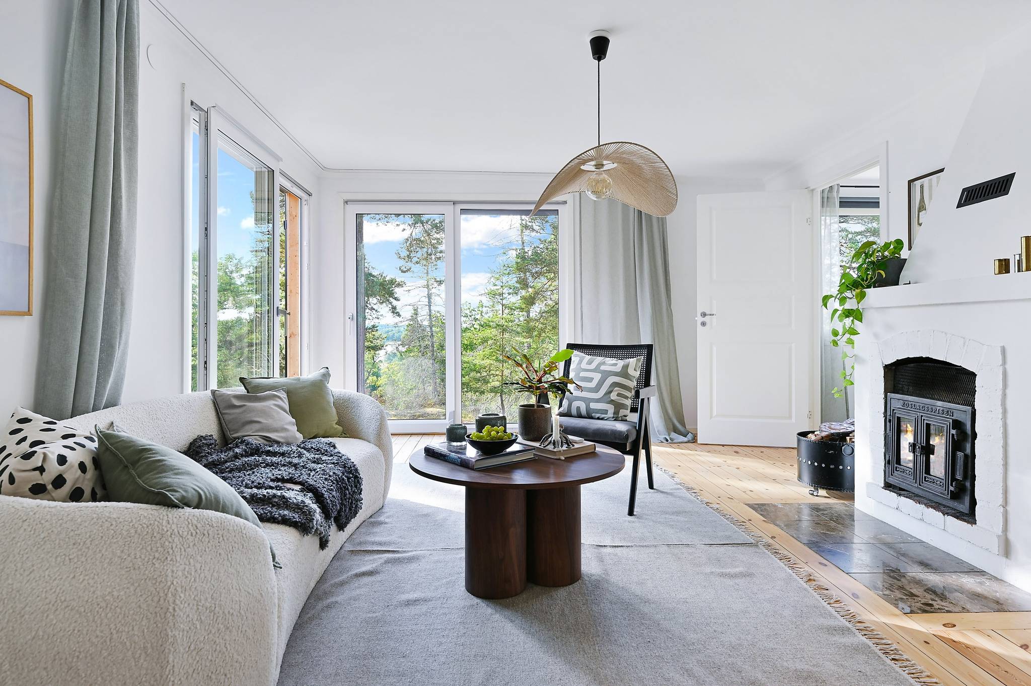 6 rum Villa på Villa Nytorpshöjden Trinntorp Tyresö kommun - bild 1