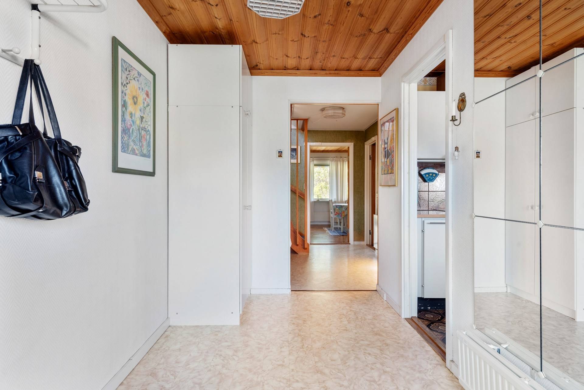 6 rum Kedjehus på Smultronvägen 5 Fågelsången Norrtälje kommun - bild 2