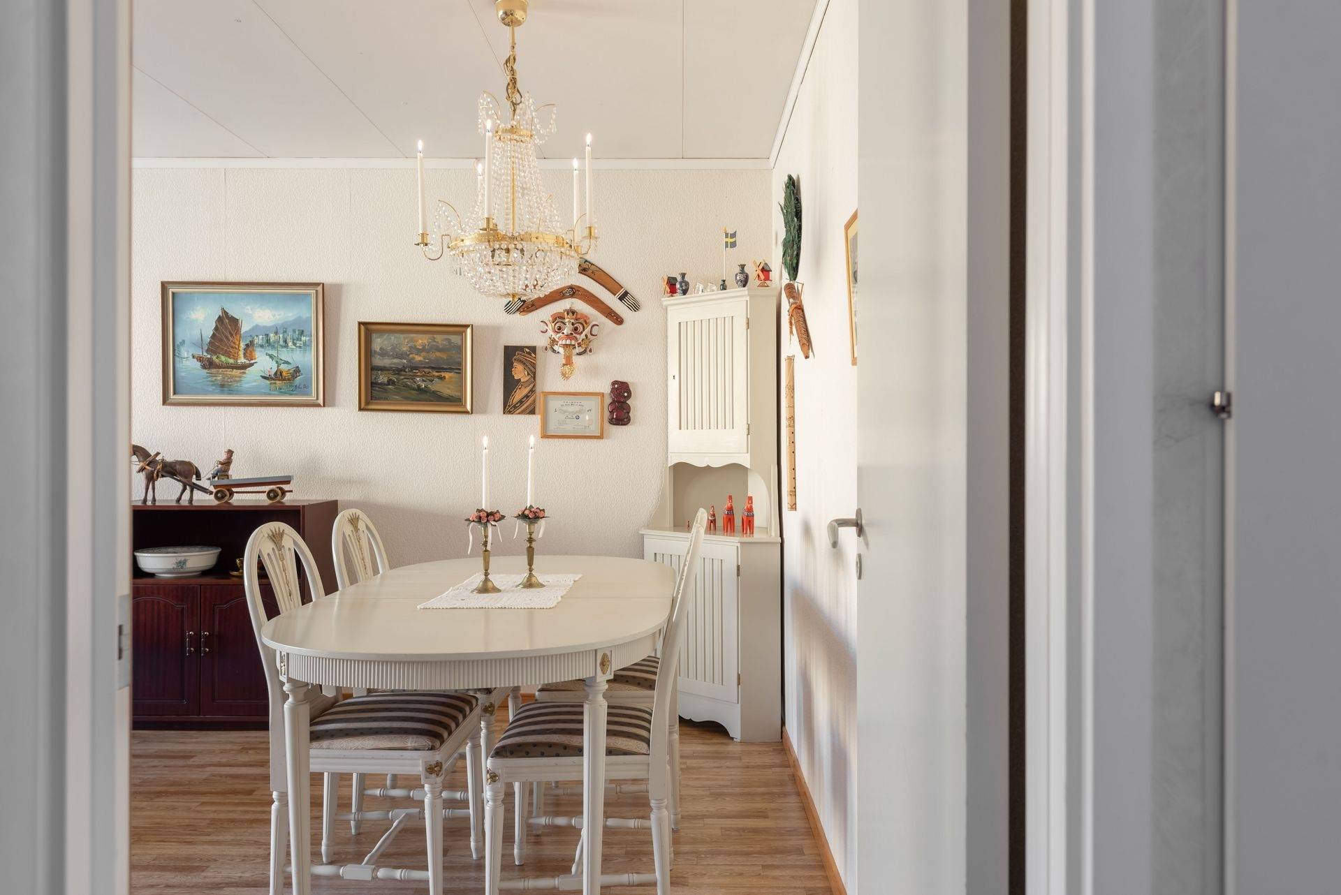 5 rum Kedjehus på Grenadjärvägen 14E Knektåsen Karlskoga kommun - bild 13
