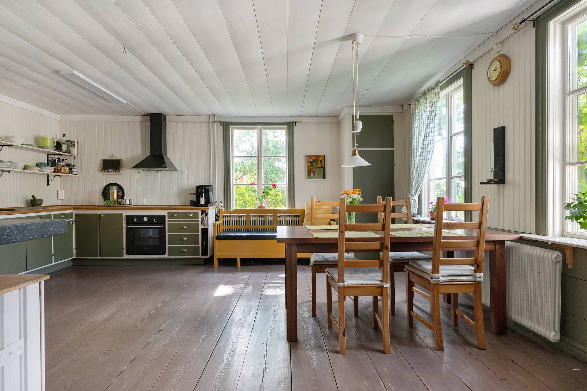 8 rum Villa på Sixbovägen 33 Västerbor Sandvikens kommun - bild 12