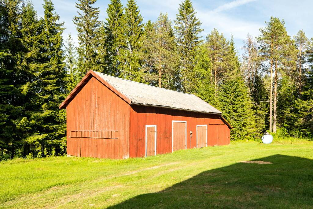 7 rum Gård/skog på Västergissjö 121 Västergissjö Örnsköldsviks kommun - bild 35