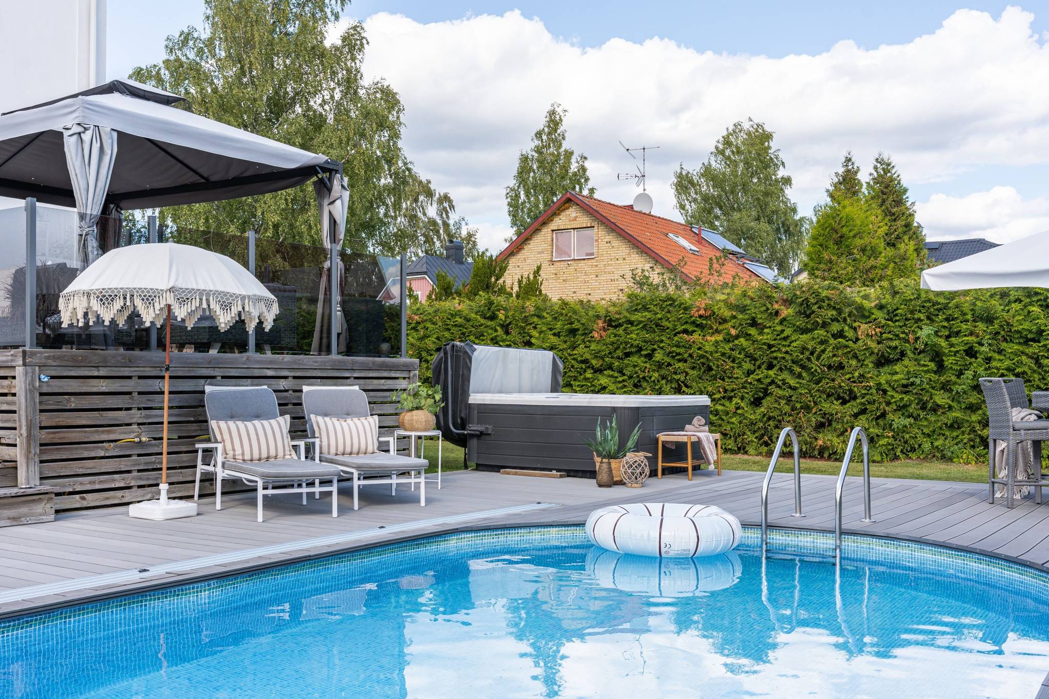 8 rum Villa på Björkallén 21 Rostastrand Örebro kommun - bild 25