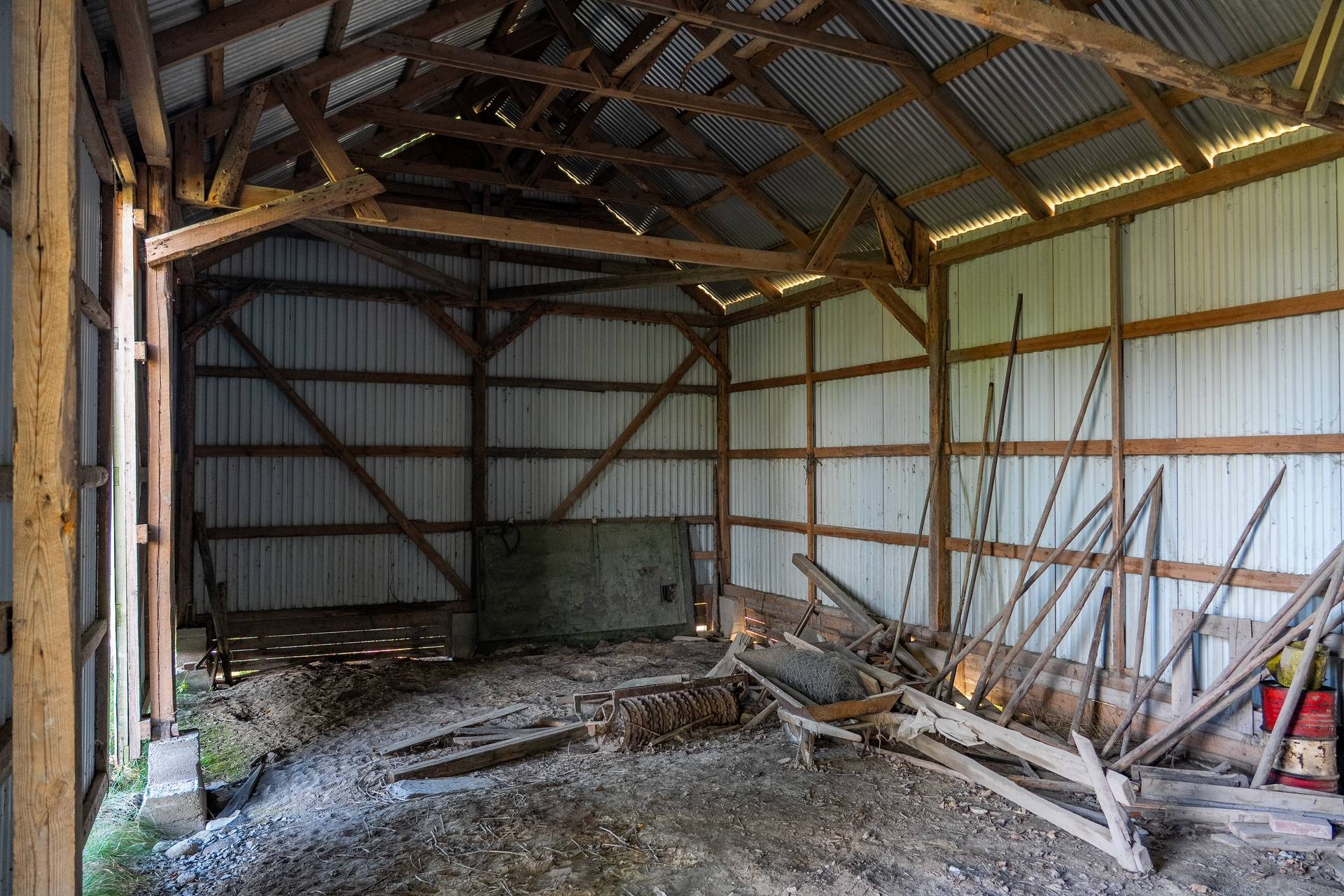 Gård med jordbruk på Övergården Säffle kommun - bild 38