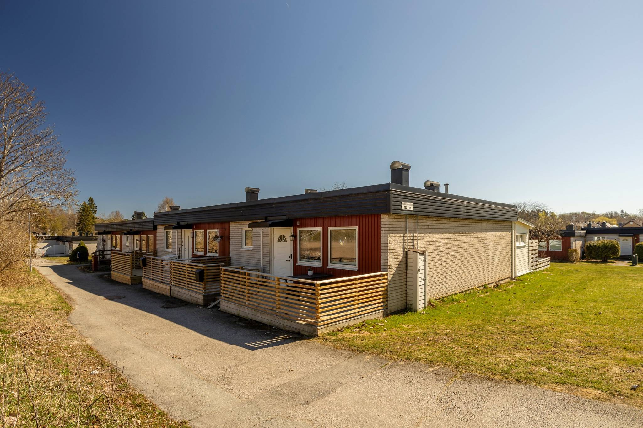 2 rum radhus på Fjärdingsmansvägen 130 Norrviken, Sollentuna kommun - bild 1
