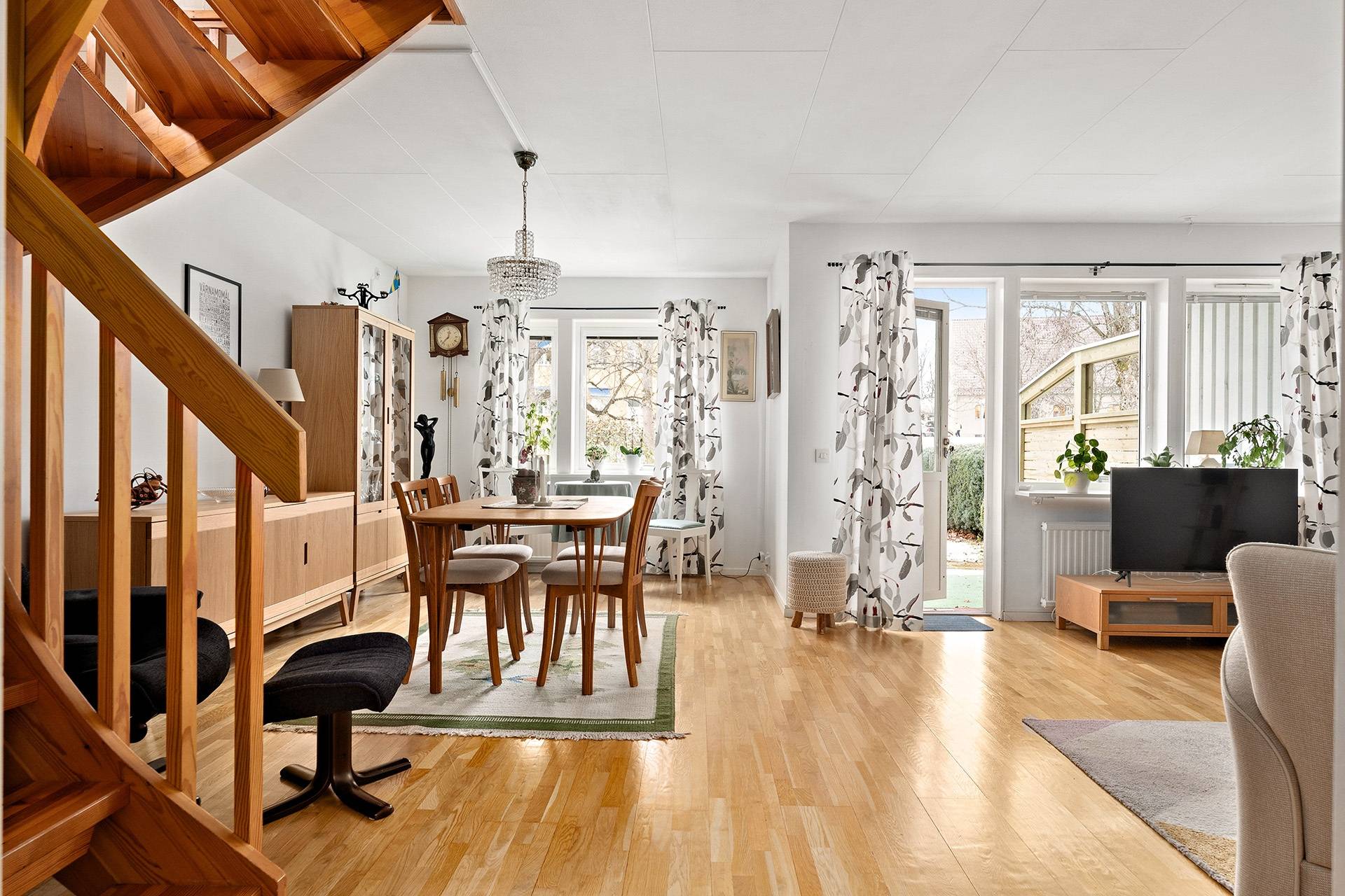 4 rum Radhus på Storgatan 77 Centralt/Gästis Värnamo kommun - bild 2