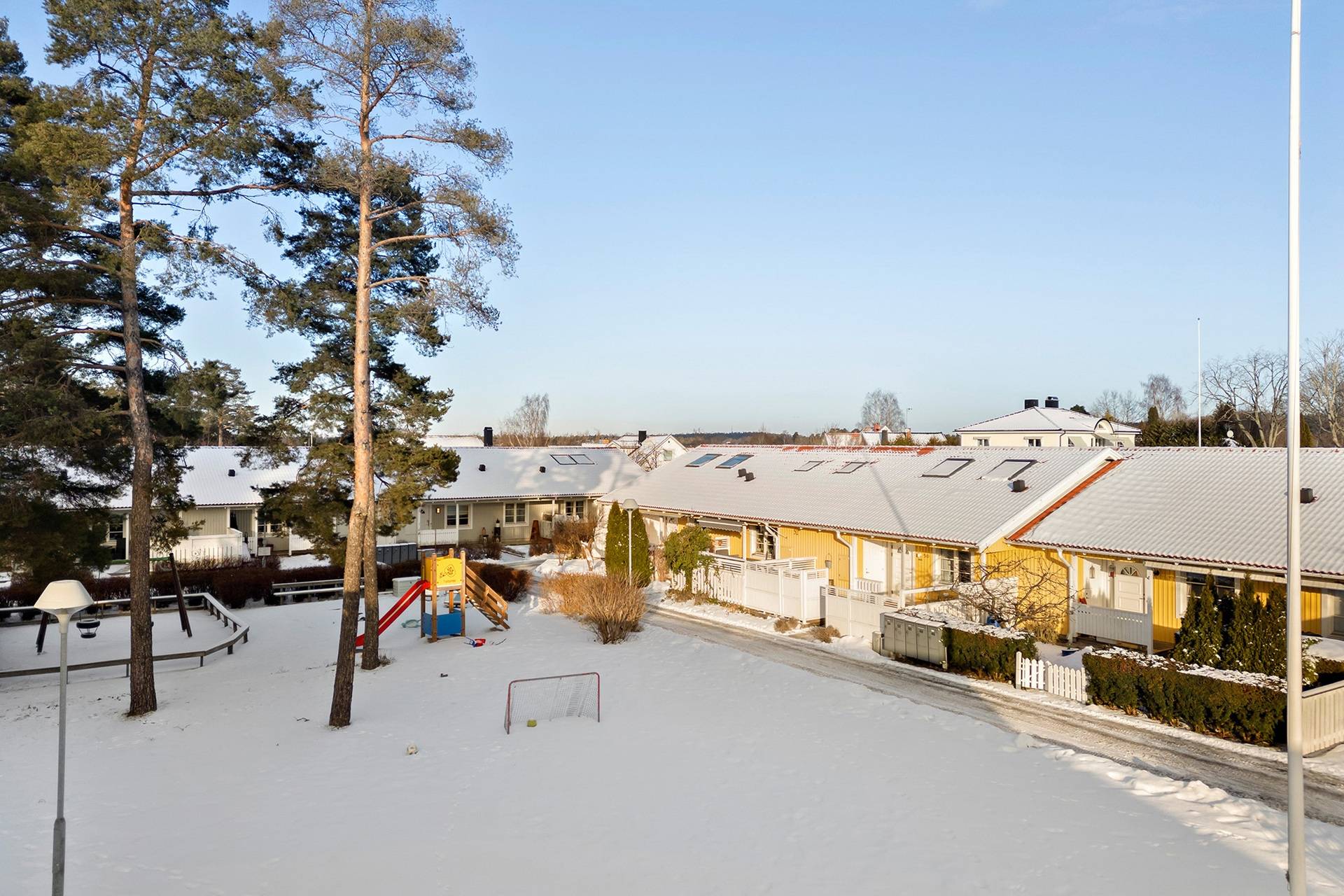3 rum Radhus på Brittgårdsvägen 50 Ekerö Brittgården Ekerö kommun - bild 9