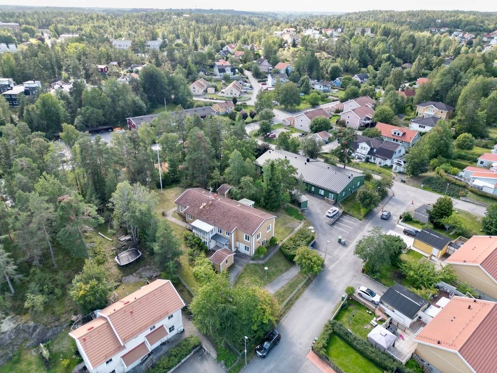 8 rum Villa på Kavlevägen 8 Kästa - Huddinge Huddinge kommun - bild 5
