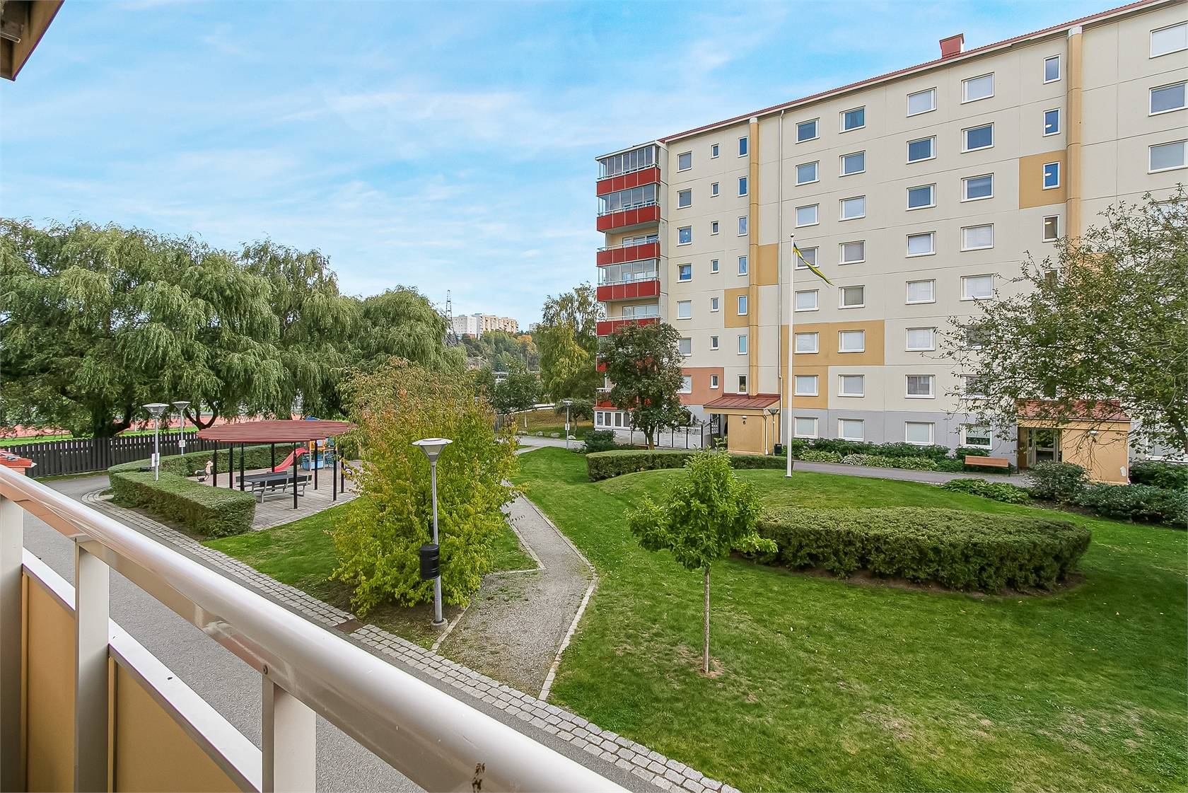 3 rum lägenhet på Timotejvägen 12 Botkyrka Hallunda, Botkyrka kommun - bild 1