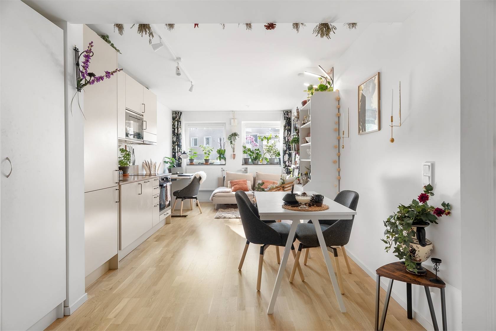 2 rum Lägenhet på Duvedsvägen 3 Vällingby Centrum Stockholms kommun - bild 1
