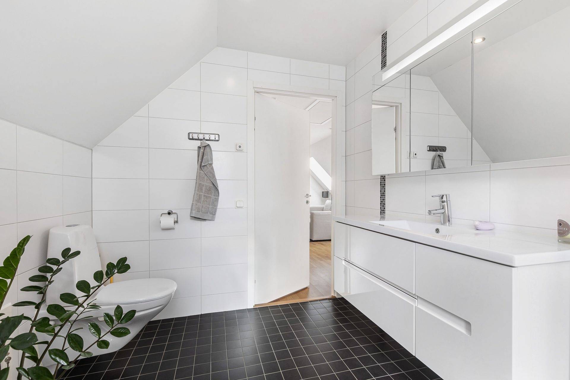 6 rum Villa på Brostugevägen 12 Marielundsviken/Mariefred Strängnäs kommun - bild 27