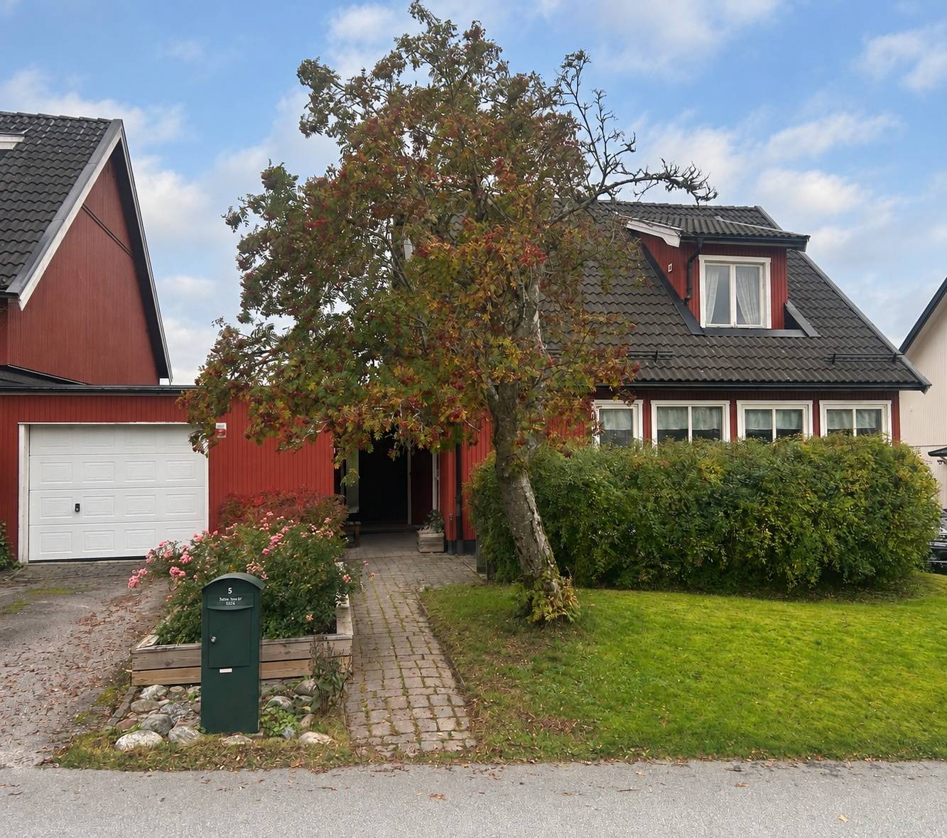6 rum Villa på Johan Moviks väg 5 Ekerö Närlunda Ekerö kommun - bild 2
