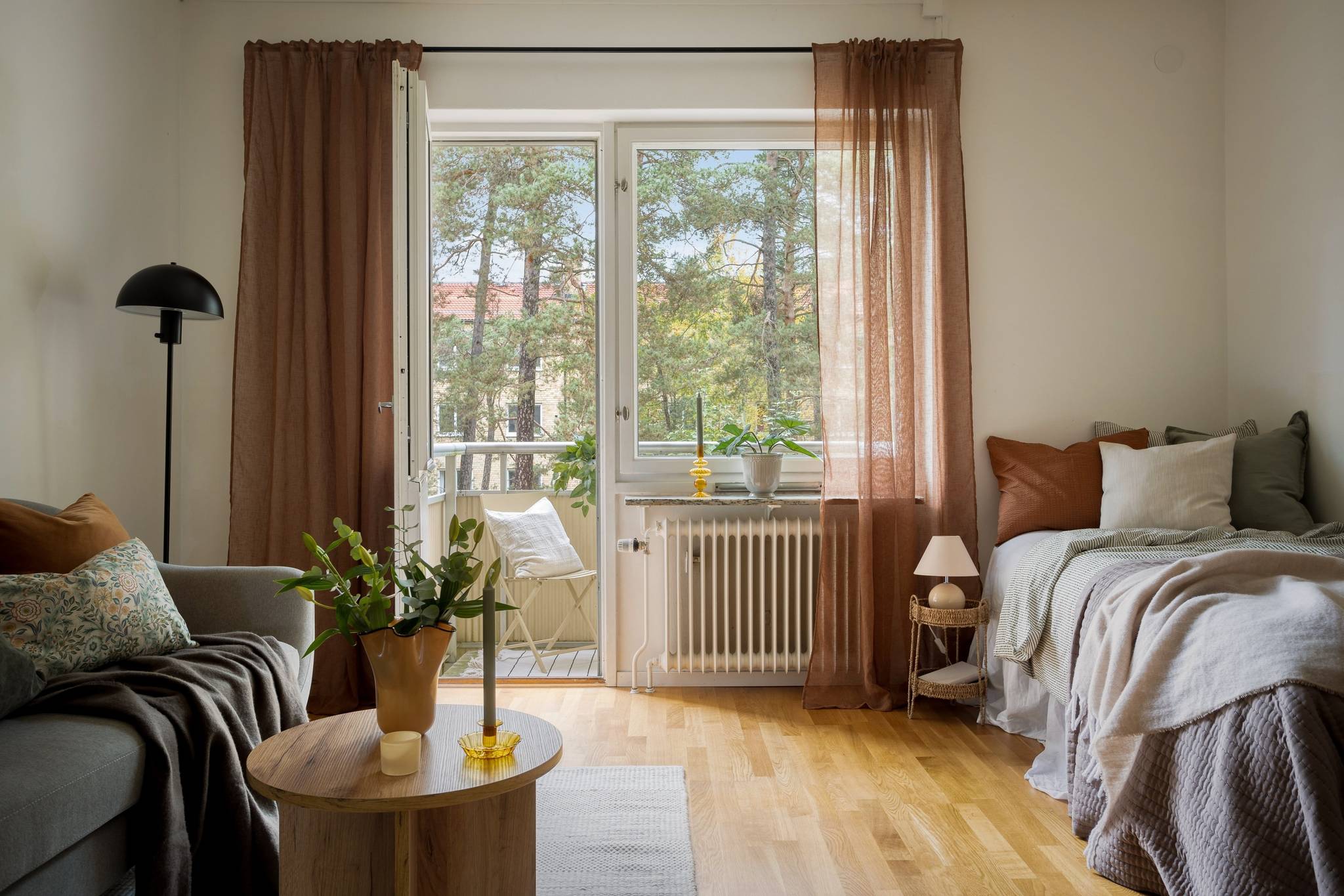 1 rum Lägenhet på Jönåkersvägen 3, 2tr Svedmyra Stockholms kommun - bild 2