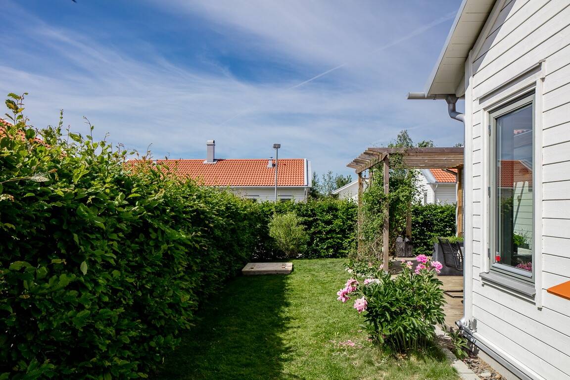 4 rum Par-/kedje-/radhus på Maria Nilsdotters Väg 51 Östra Lugnet Växjö kommun - bild 34