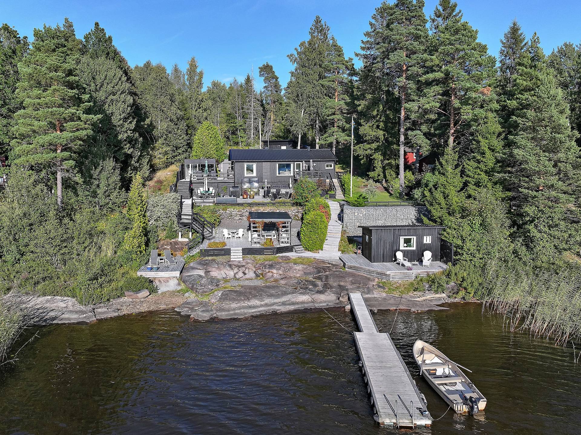3 rum vinterbonat fritidshus på Kila-Dalen Gullbacken Harefjorden , Säffle kommun - bild 2