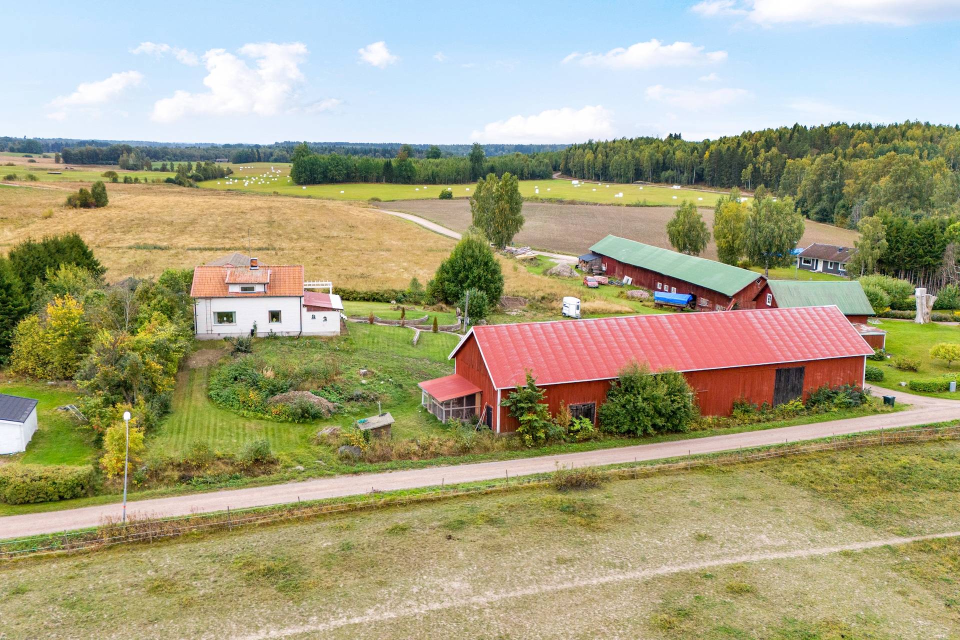 7 rum gård/skog på Bergshyttan 204 Bergshyttan, Avesta kommun - bild 2