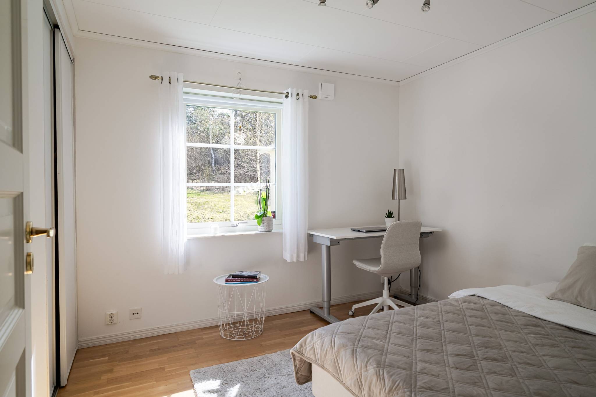 8 rum Villa på Skogshyddevägen 2 Tosterön Strängnäs kommun - bild 18