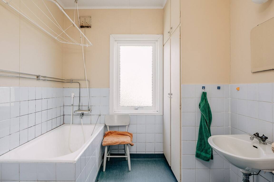 6 rum Villa på Affärsgatan 12, Affärsgatan 10 Kinnarp/Slutarp Falköpings kommun - bild 8