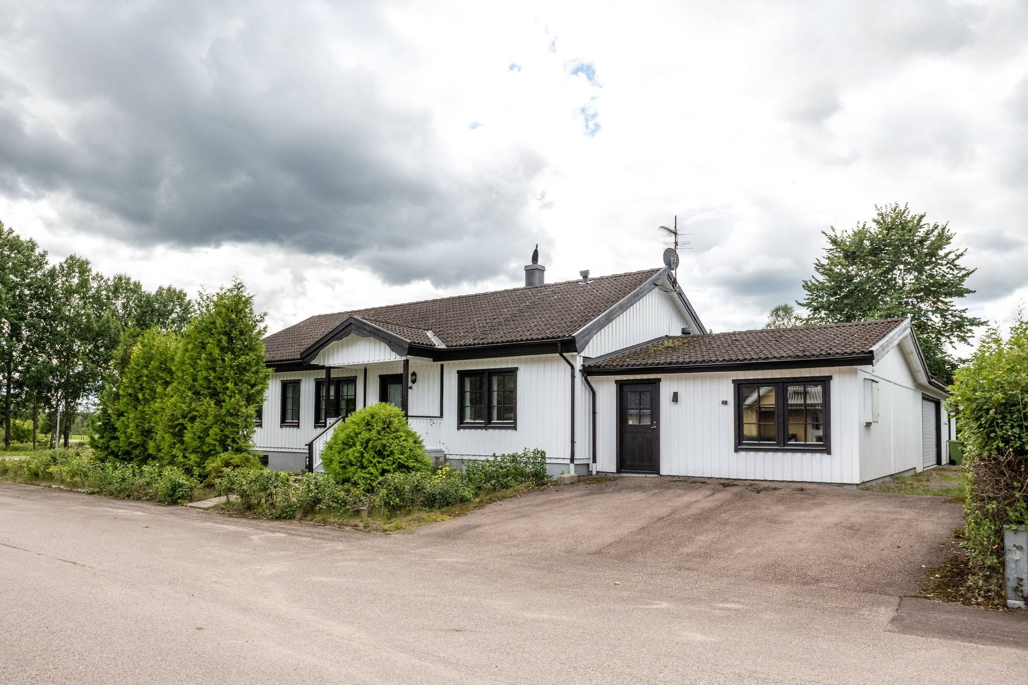 8 rum Villa på Blomstervägen 67 Årjängs kommun - bild 4