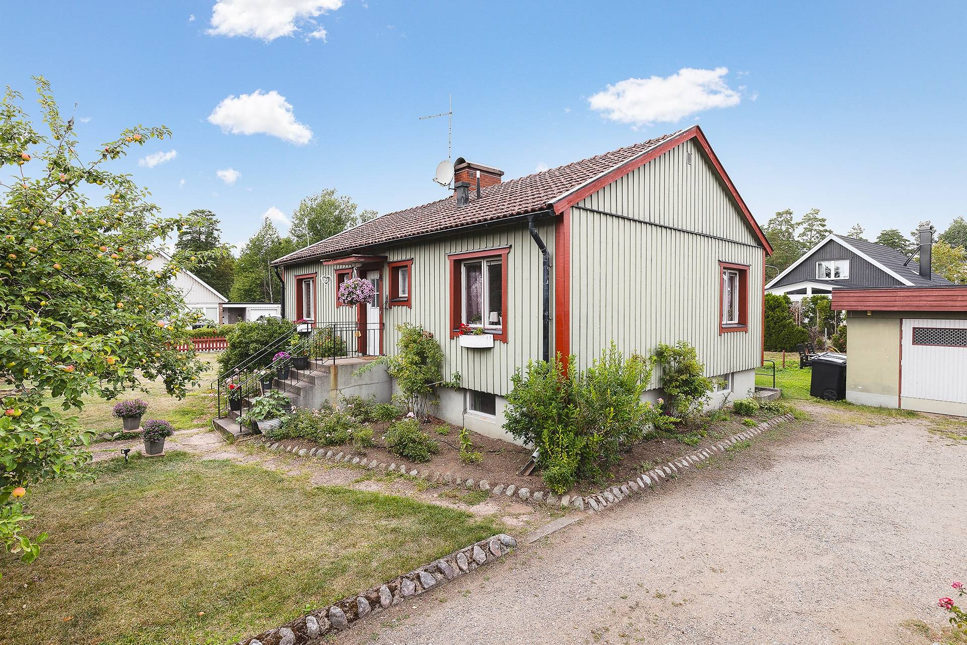 3 rum villa på Brånegatan 4 Idehult, Nybro kommun - bild 1