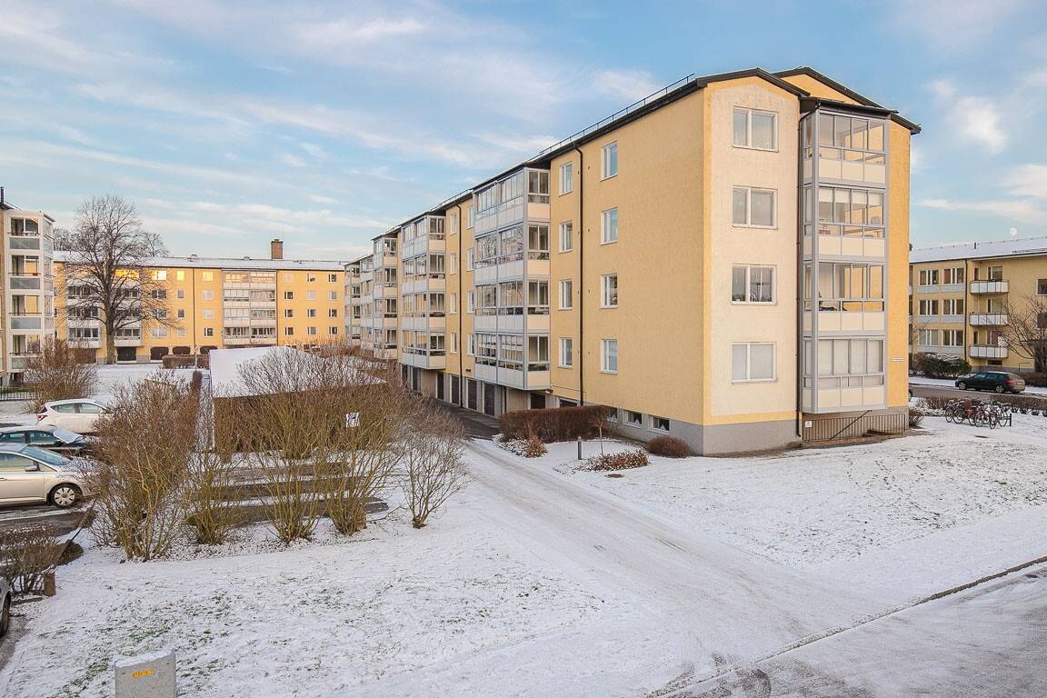4 rum Lägenhet på Majorsallén 44D Gamla Staden Lidköpings kommun - bild 2