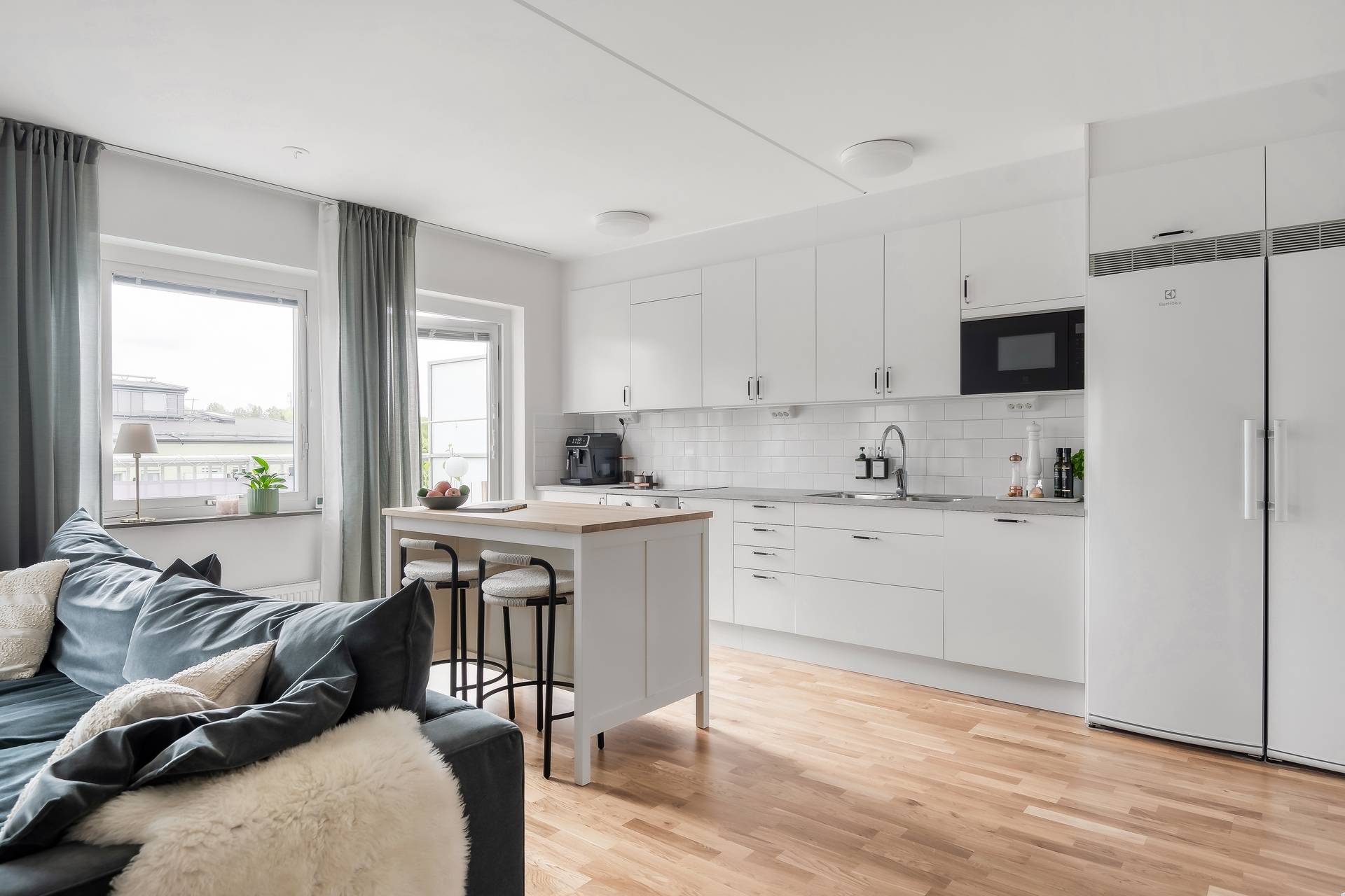 3 rum Lägenhet på Drivbänksvägen 13B, Vån 3 (B-1303) Hässelby Norra Villastad Stockholms kommun - bild 3