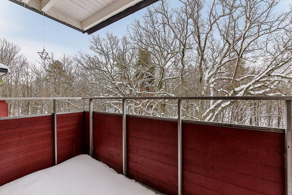 3 rum Lägenhet på Ljuskärrsvägen 8 Saltsjöbaden Nacka kommun - bild 2