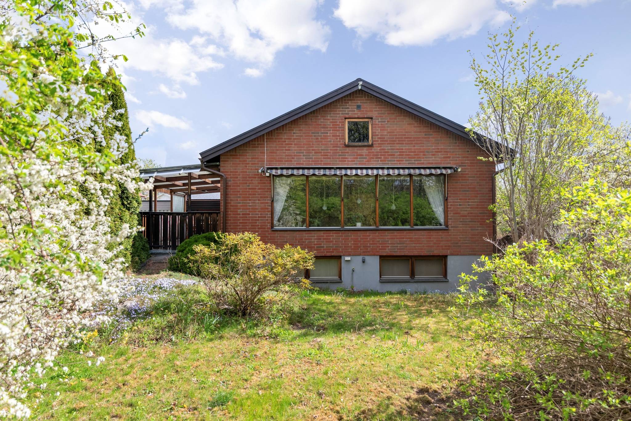 7 rum Villa på Medelpadsgatan 7 Råcksta Stockholms kommun - bild 4