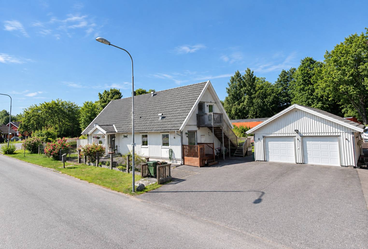 Ekeby-almby, Örebro kommun