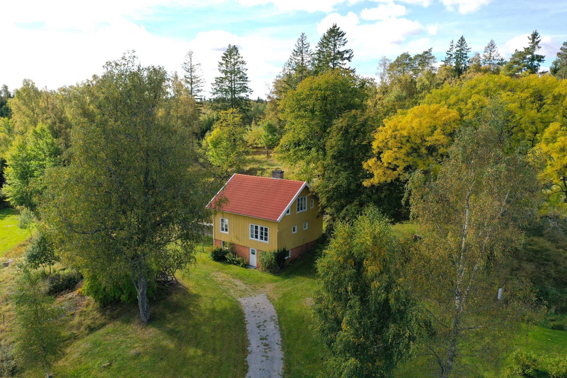 4 rum Gård utan jordbruk på Lilla Örmjält 10 Hällevadsholm Munkedals kommun - bild 7