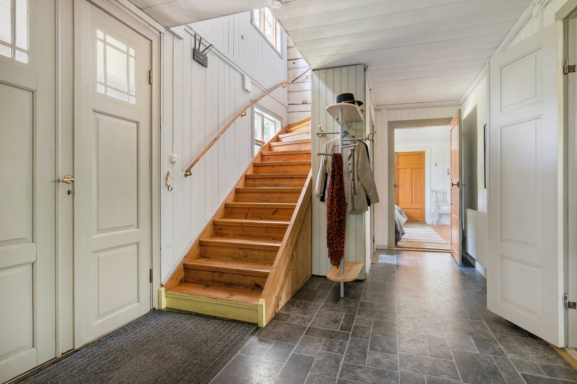 8 rum Villa på Sixbovägen 33 Västerbor Sandvikens kommun - bild 34