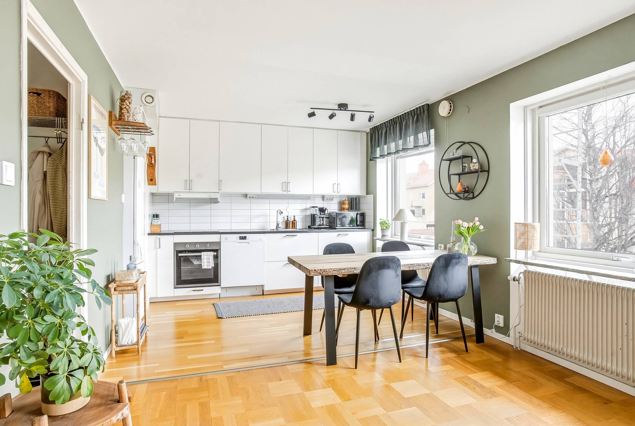 1 rum Lägenhet på Hagmarksvägen 36 Haga/Sandbacka Umeå kommun - bild 1