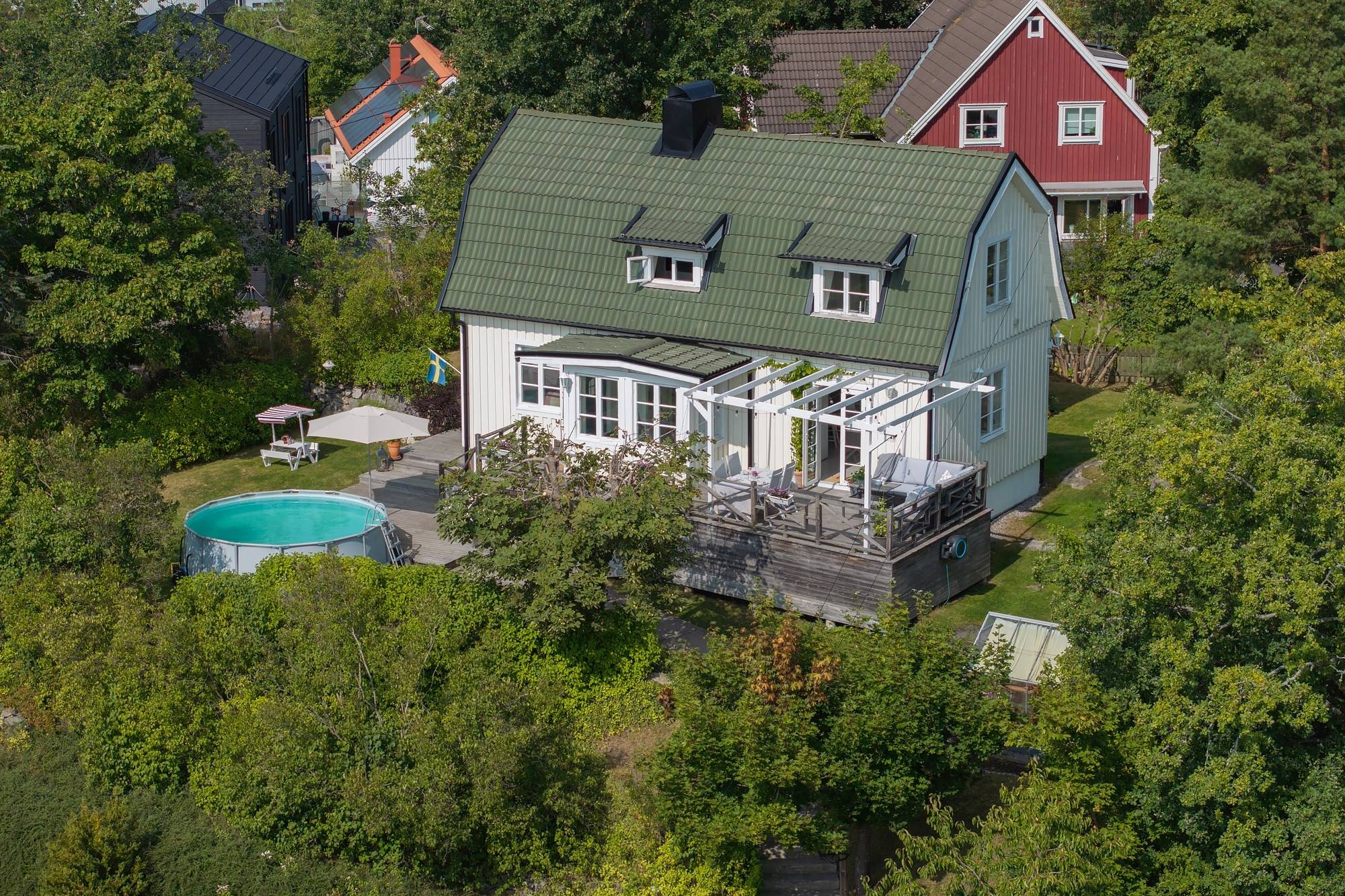 6 rum Villa på Stensängsvägen 1B Stuvsta Huddinge kommun - bild 2