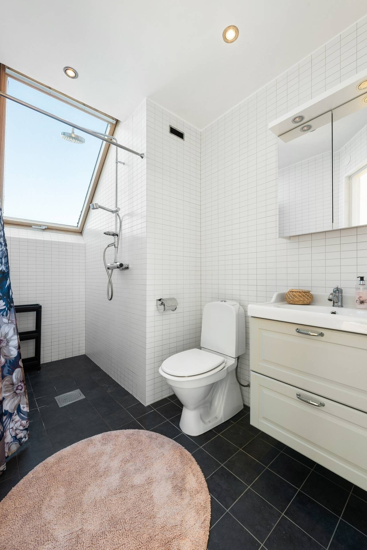 7 rum Villa på Slånbärsvägen 28 Killinge Lidingö kommun - bild 54